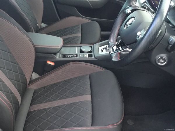 Skoda Octavia Saloon, Diesel, 2021, Grey