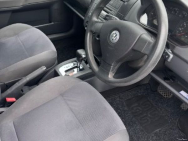 Volkswagen Polo Hatchback, Petrol, 2007, Silver