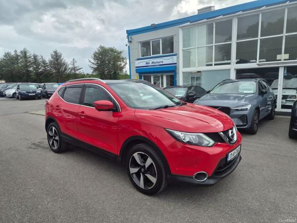 Nissan Qashqai Hatchback, Diesel, 2017, Red