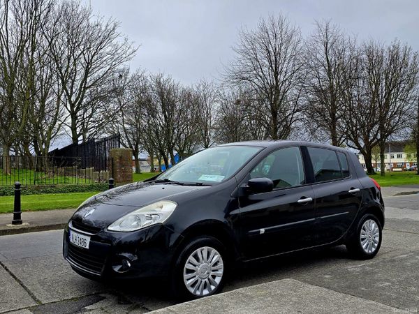 Renault Clio Hatchback, Petrol, 2011, Black