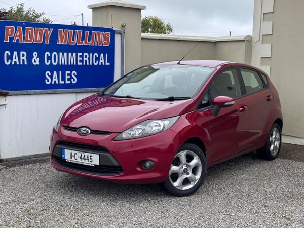 Ford Fiesta Hatchback, Petrol, 2011, Red