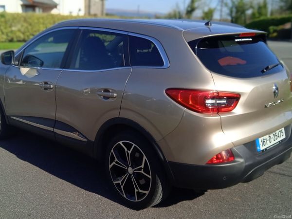 Renault Kadjar SUV, Diesel, 2016, Gold
