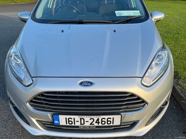 Ford Fiesta Hatchback, Petrol, 2016, Silver