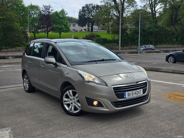 Peugeot 5008 MPV, Diesel, 2016, Grey