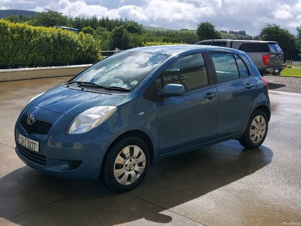 Toyota Yaris Hatchback, Petrol, 2009, Blue
