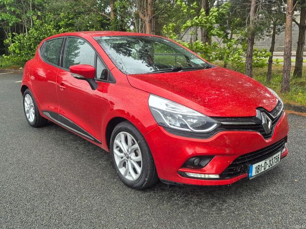Renault Clio Hatchback, Petrol, 2018, Red
