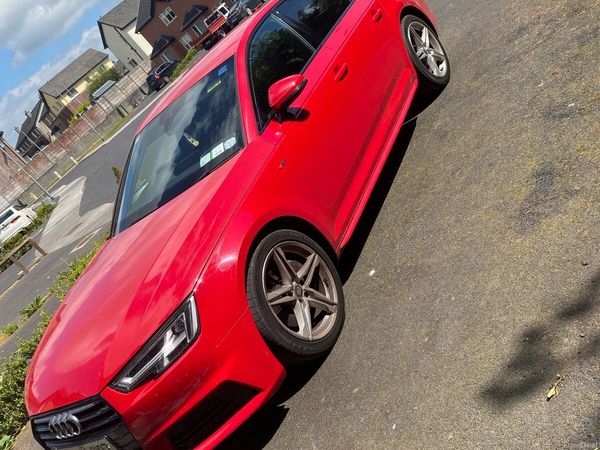 Audi A4 Saloon, Diesel, 2015, Red