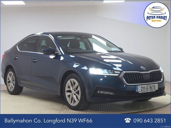 Skoda Octavia Saloon, Petrol, 2021, Blue