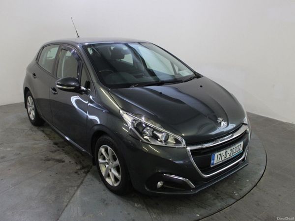 Peugeot 208 Hatchback, Diesel, 2017, Grey