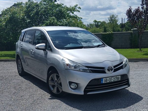 Toyota Verso MPV, Diesel, 2014, Silver