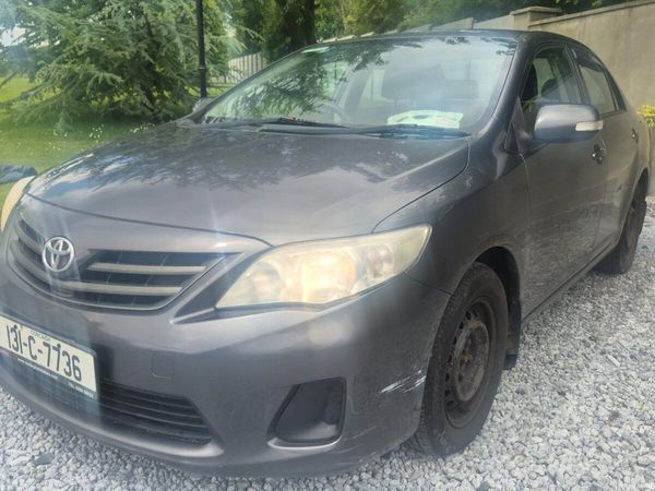 Toyota Corolla Saloon, Diesel, 2013, Grey