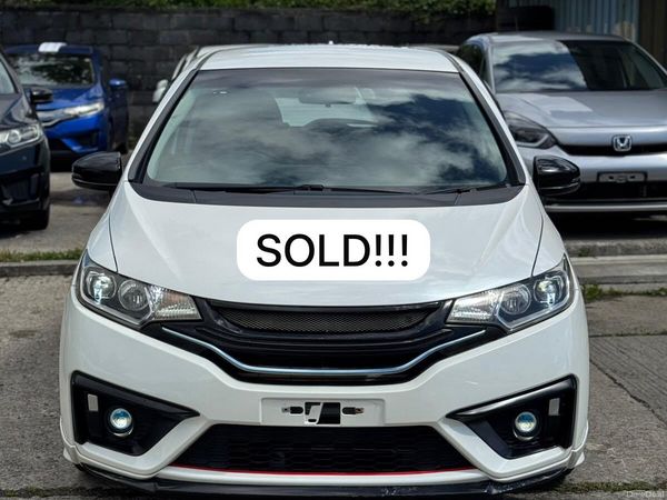 Honda Fit Hatchback, Petrol Hybrid, 2014, White