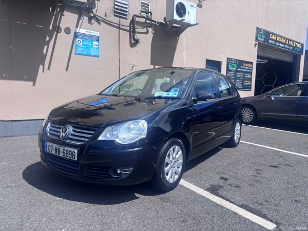 Volkswagen Polo Hatchback, Petrol, 2007, Black