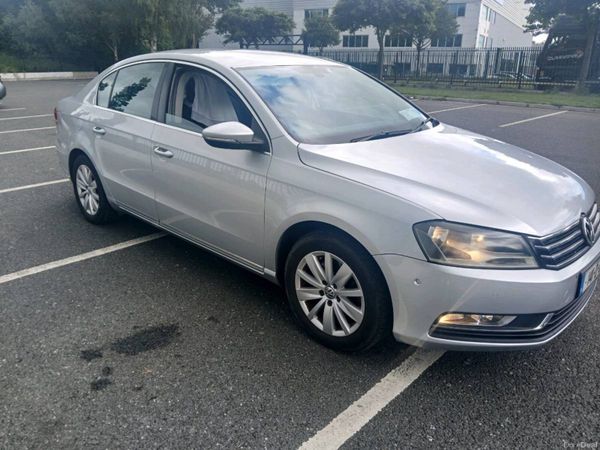 Volkswagen Passat Saloon, Diesel, 2014, Silver