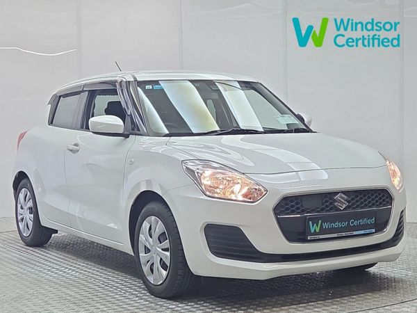 Suzuki Swift Hatchback, Petrol, 2019, White