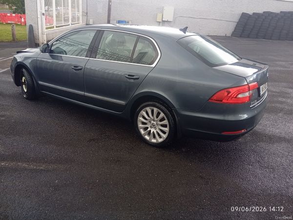 Skoda Superb Saloon, Diesel, 2014, Grey