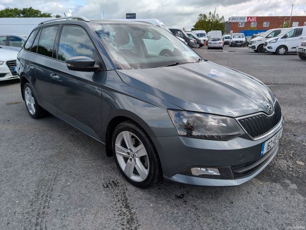Skoda Fabia Estate, Petrol, 2016, Grey