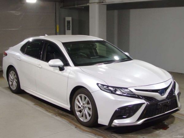 Toyota Camry Saloon, Petrol Hybrid, 2021, White