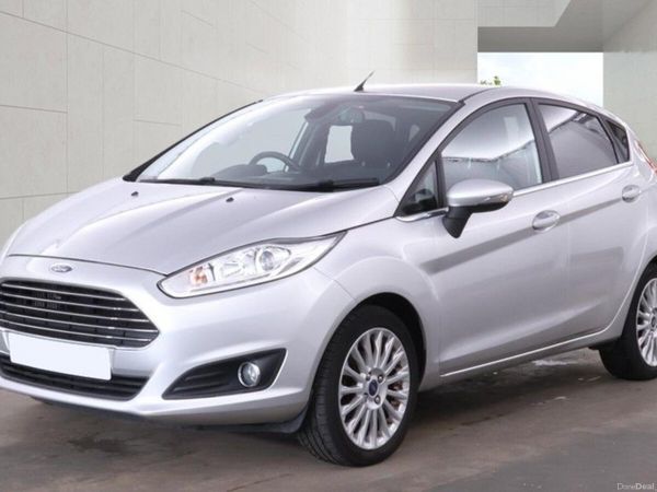 Ford Fiesta Hatchback, Petrol, 2014, Silver
