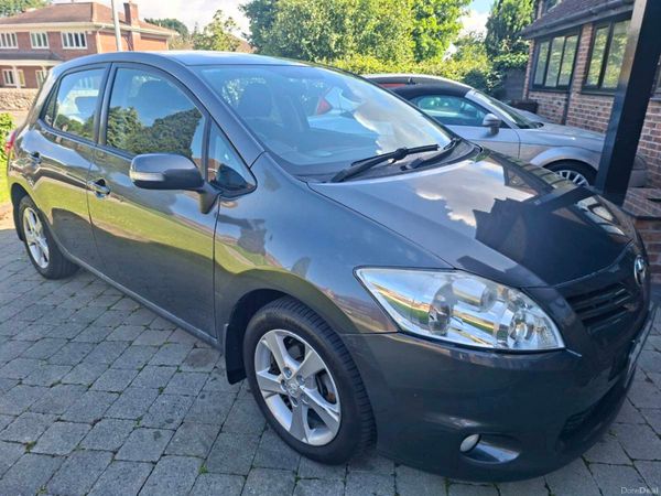 Toyota Auris Hatchback, Petrol, 2010, Grey