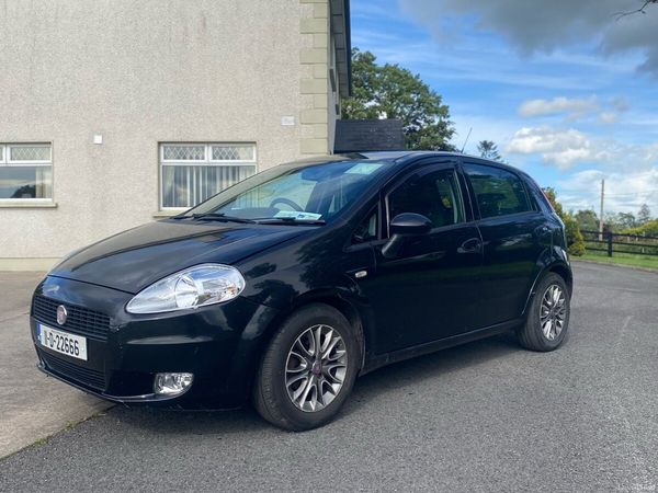 Fiat Punto Hatchback, Petrol, 2011, Black