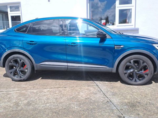Renault Arkana Hatchback, Petrol, 2022, Blue