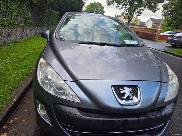 Peugeot 308 Hatchback, Diesel, 2010, Grey