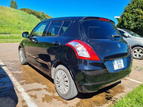 Suzuki Swift Hatchback, Petrol, 2015, Black