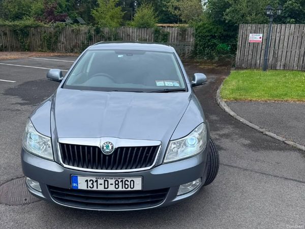 Skoda Octavia Saloon, Diesel, 2013, Grey