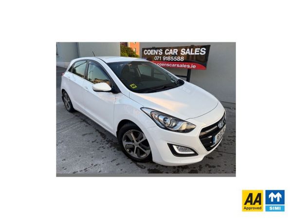 Hyundai i30 Hatchback, Petrol, 2016, White
