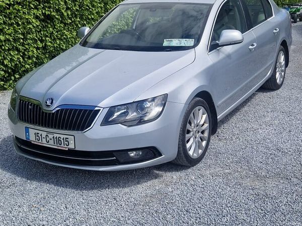 Skoda Superb Saloon, Diesel, 2015, Silver