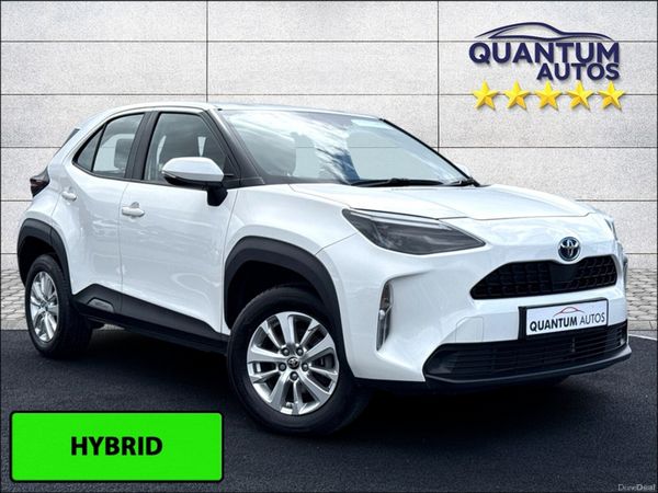 Toyota Yaris Cross Hatchback, Petrol Hybrid, 2023, White