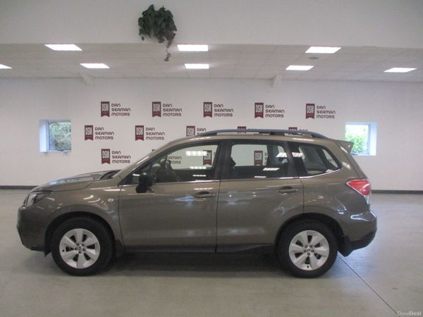 Subaru Forester SUV, Diesel, 2018, Gold