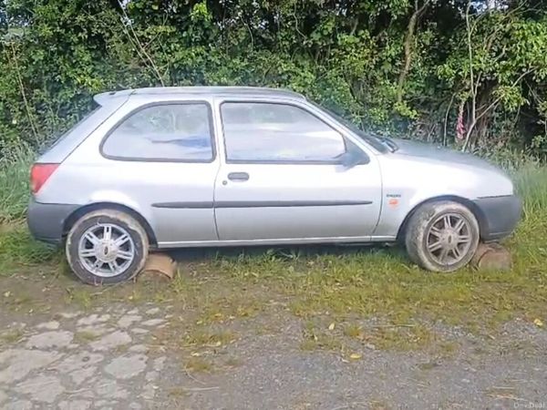 Ford Fiesta Hatchback, Petrol, 1997, Grey