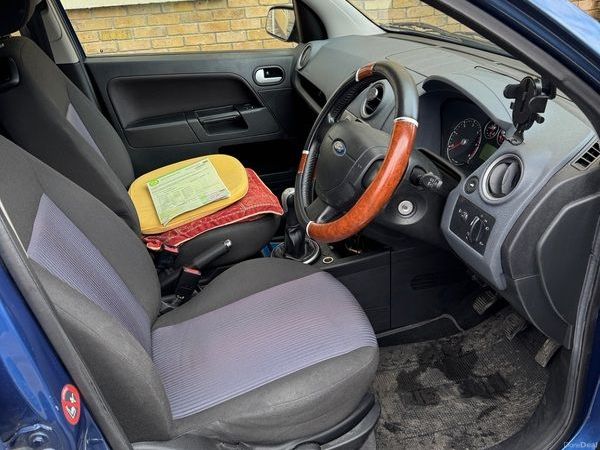 Ford Fusion Hatchback, Diesel, 2008, Blue