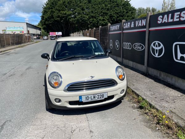 Mini Cooper Hatchback, Petrol, 2010, White