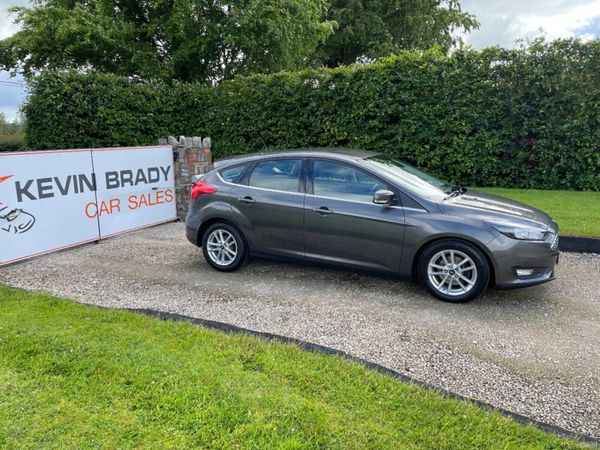 Ford Focus Hatchback, Diesel, 2016, Grey