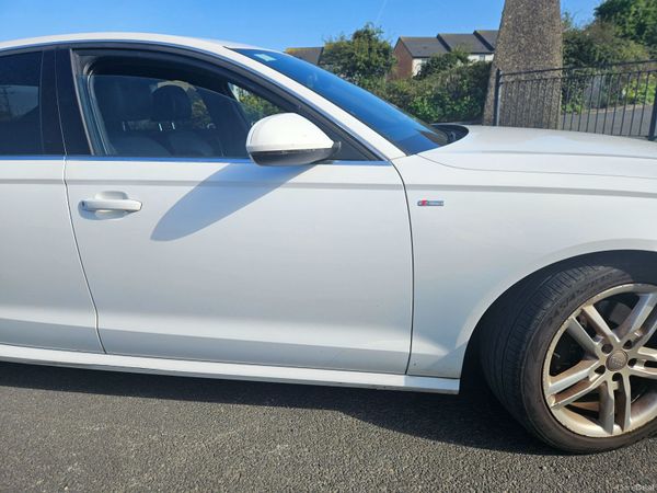 Audi A6 Saloon, Diesel, 2012, White