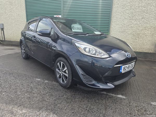 Toyota Aqua Hatchback, Petrol Hybrid, 2018, Navy