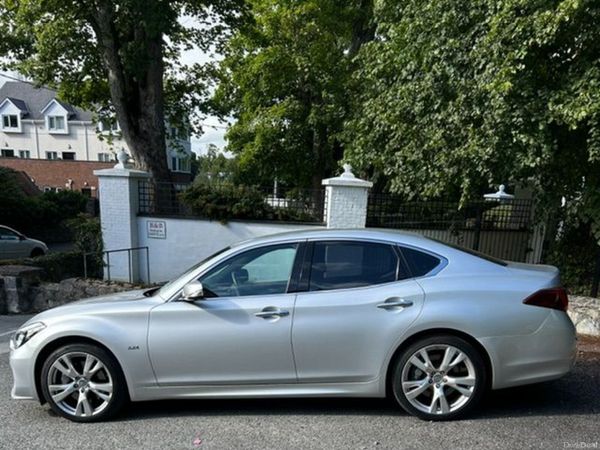 Infiniti Q70 Saloon, Diesel, 2016, Silver