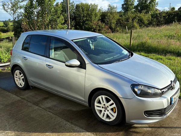 Volkswagen Golf Hatchback, Diesel, 2009, Silver