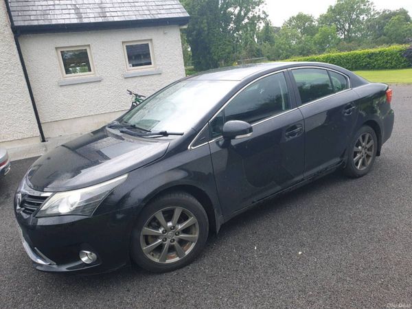 Toyota Avensis Saloon, Diesel, 2013, Black