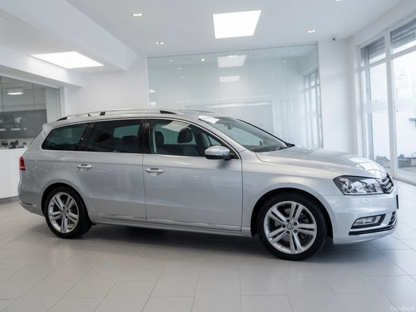 Volkswagen Passat Estate, Petrol, 2015, Silver