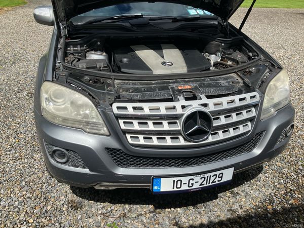Mercedes-Benz M-Class SUV, Diesel, 2010, Silver