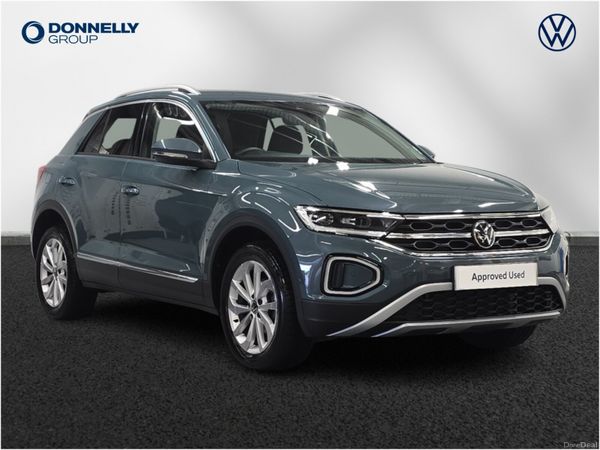 Volkswagen T-Roc Hatchback, Petrol, 2025, Blue