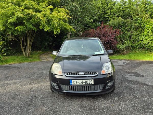 Ford Fiesta Hatchback, Petrol, 2007, Black