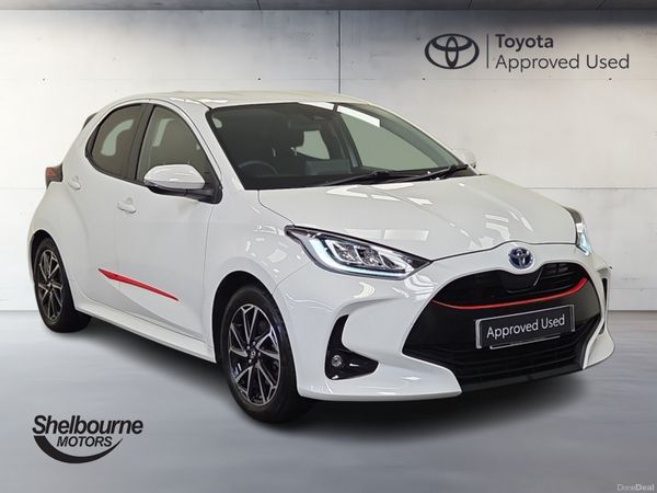 Toyota Yaris Hatchback, Petrol Hybrid, 2023, White