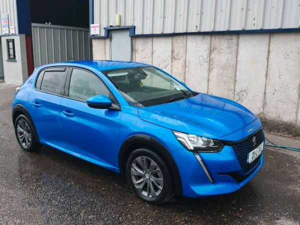 Peugeot 208 Hatchback, Electric, 2021, Blue