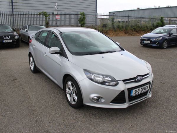 Ford Focus Hatchback, Petrol, 2013, Silver
