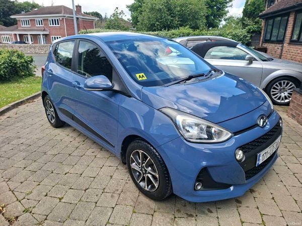 Hyundai i10 Hatchback, Petrol, 2017, Blue